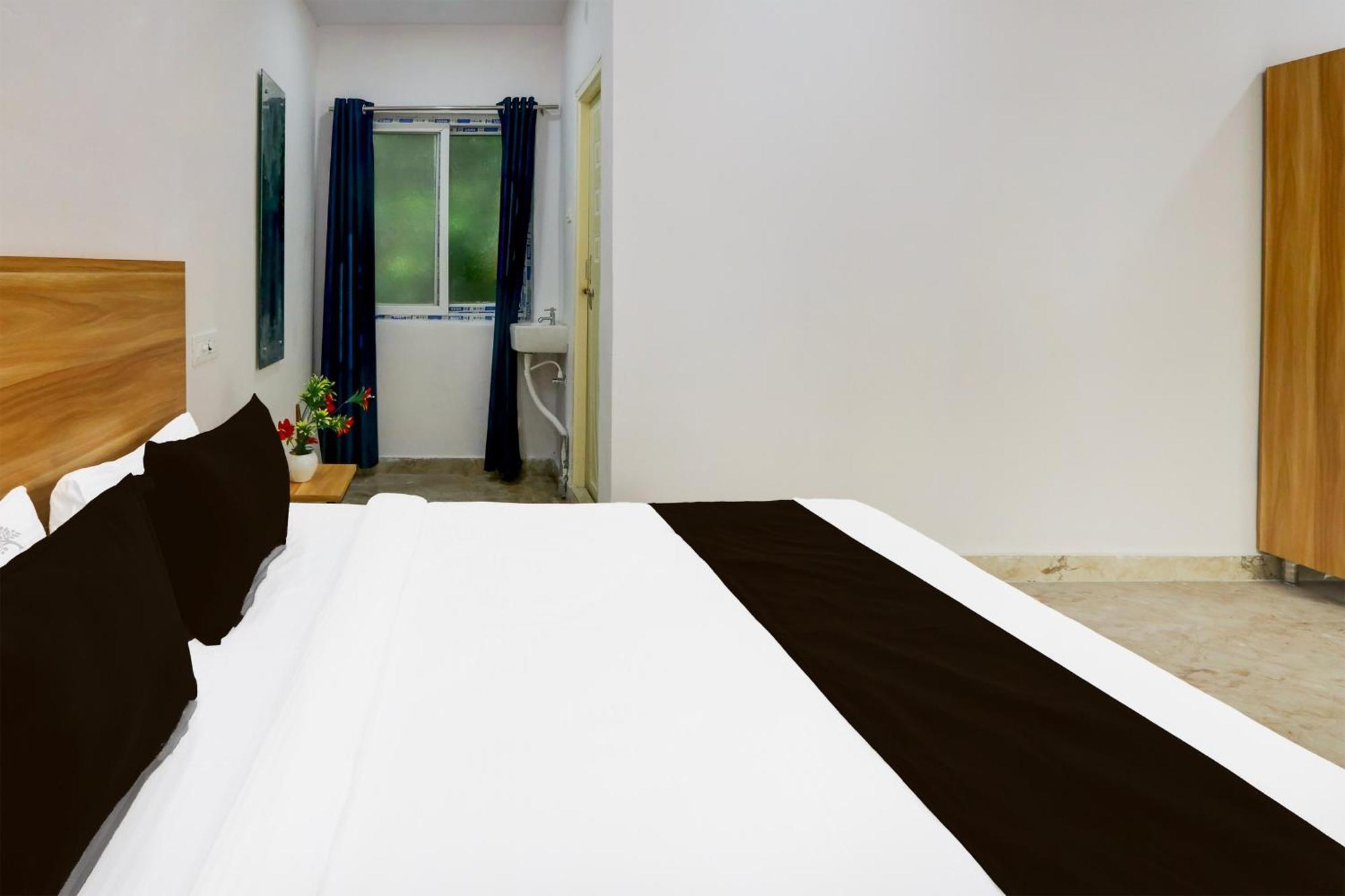 Hotel O Living Tree In Hyderabad Exterior photo